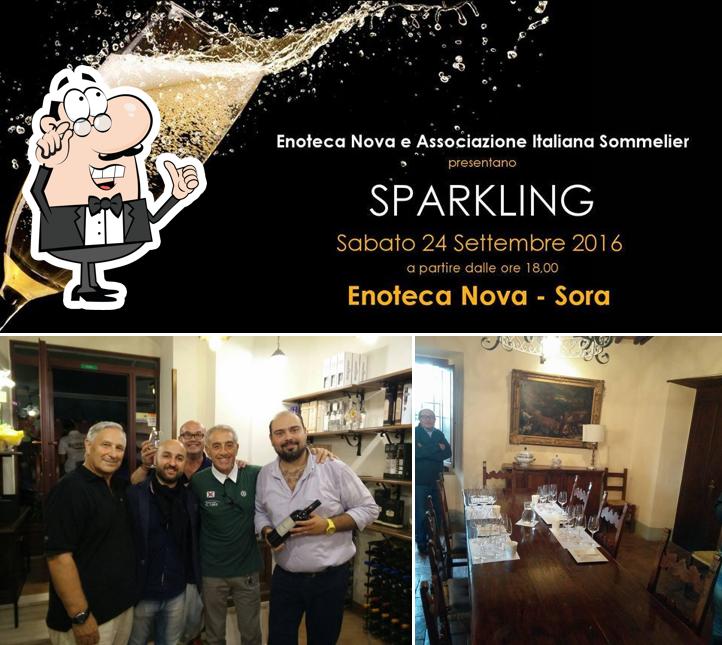 Gli interni di Enoteca Nova