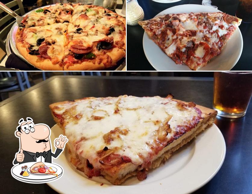 Отведайте пиццу в "Bottoms Up Pizza"