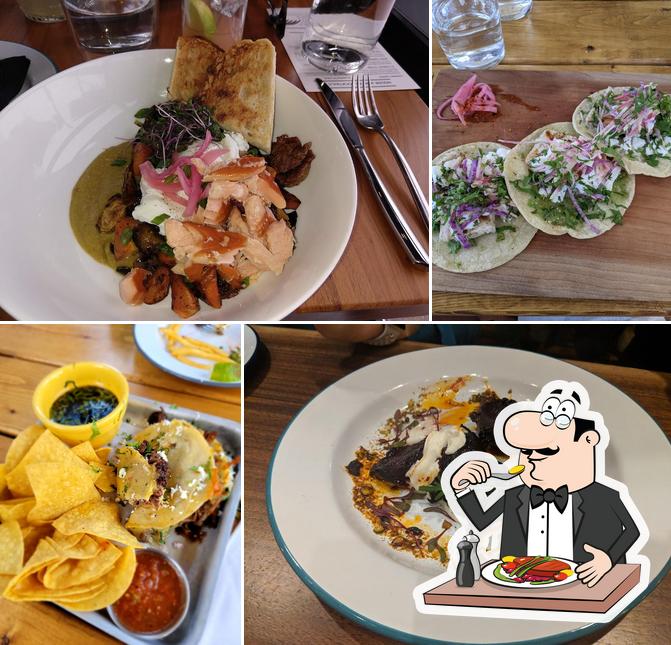 Best chicken wings in La Crosse restaurants, spring 2024 Restaurant Guru