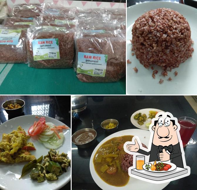 Meals at Ootupura Aruvi Prakruthi Hotel