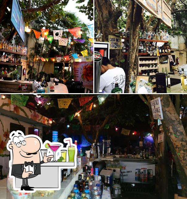 EL PATIO CASA DE LA MUSICA pub & bar, Isla Mujeres, Miguel Hidalgo MZA 17 LTE 12 Restaurant
