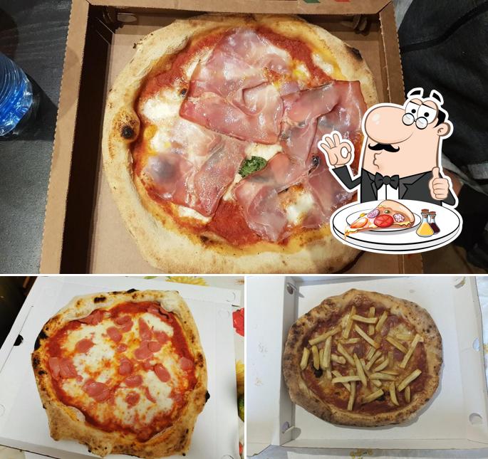 A Pizzeria Il Pancione., puoi ordinare una bella pizza