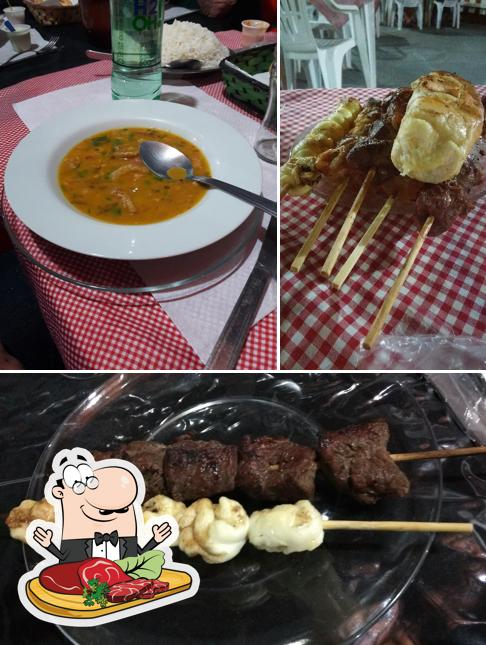 Prueba un plato con carne en Espeteria Boa Gula