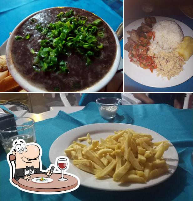 Platos en Arino lanches e espetinhos