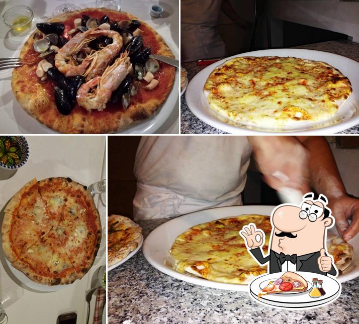 Scegli una pizza a Hotel Ristorante Turismo