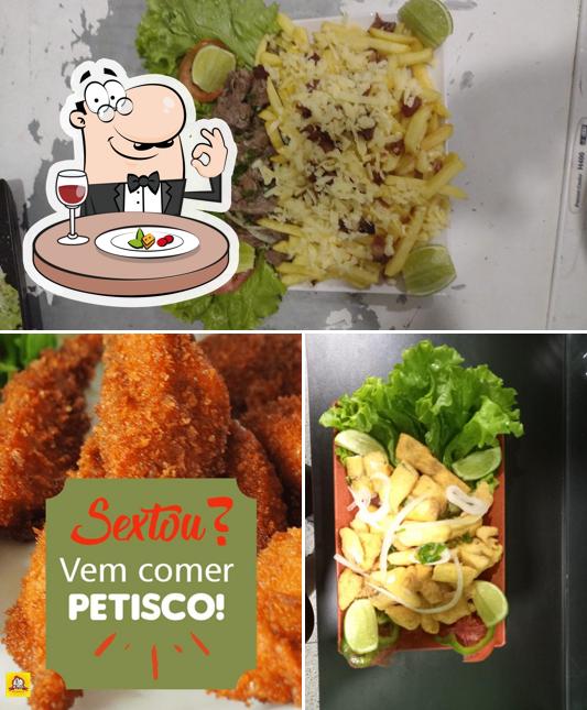 Na Praça Frango & Cia