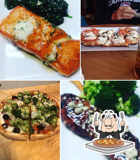 Try out pizza at Nooch's Pub & Grill