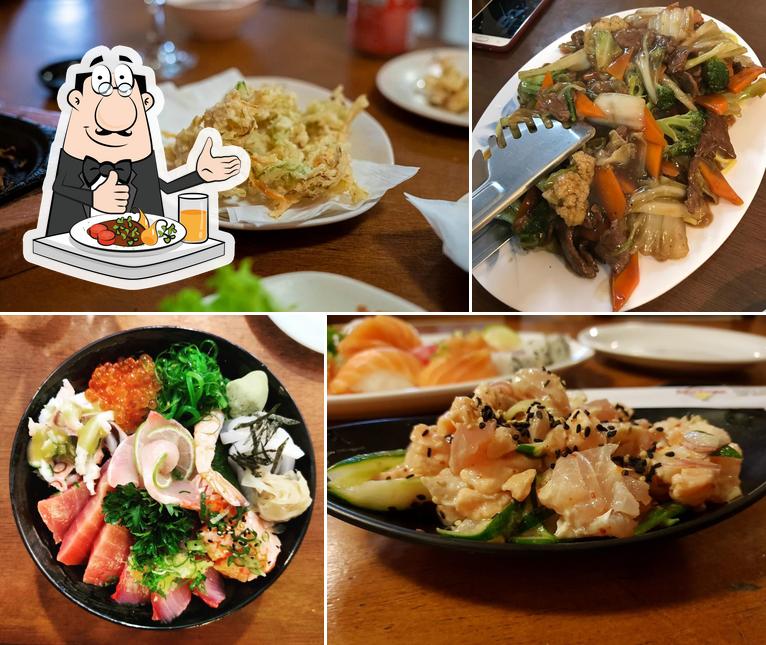 Comida em Restaurante Fujiyama