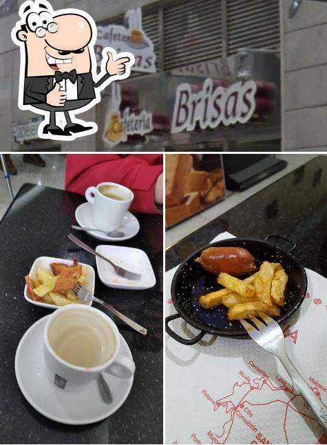 See this pic of Cafetería Brisas