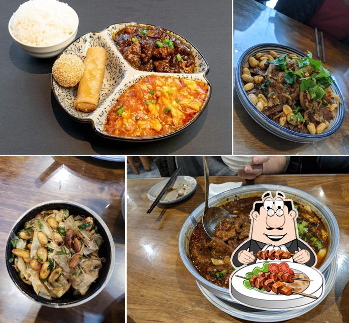 Meals at Harbin Chinese Restaurant 哈尔滨老道外砂锅居