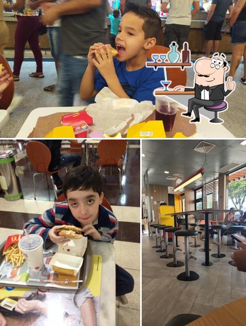 O interior do McDonald's