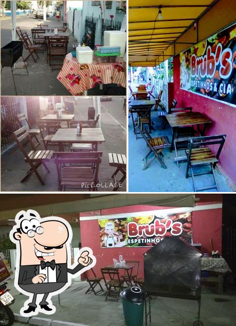 O interior do Brub's Espetinhos & Cia