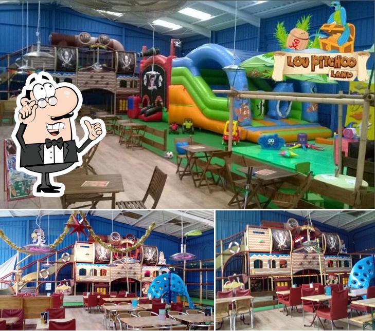 Découvrez l'intérieur de LOU PITCHOOLAND