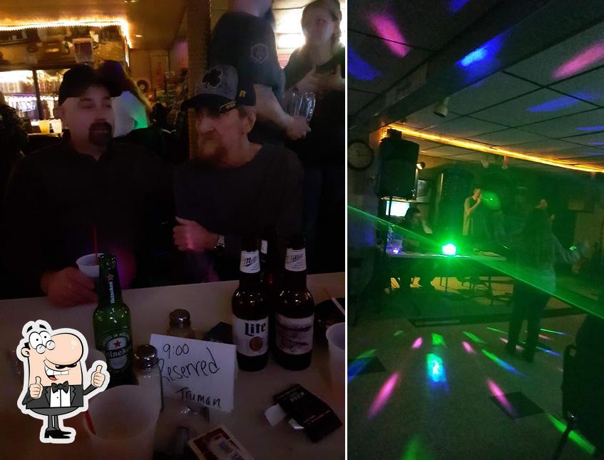 Shooters Bar & Grill in La Porte Restaurant reviews