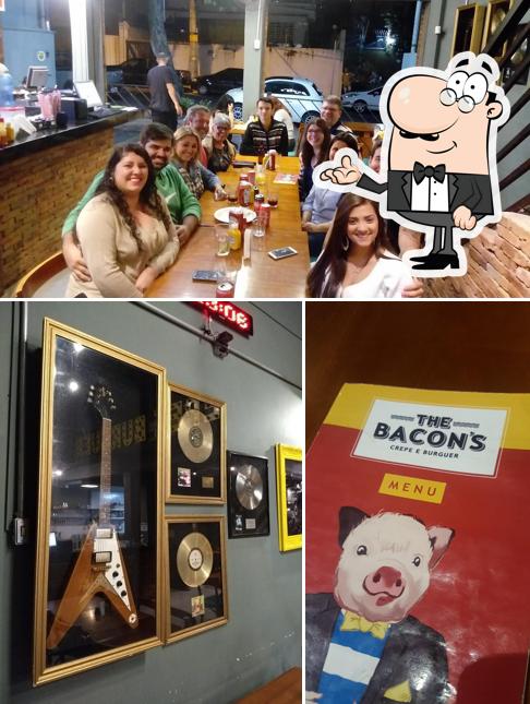 O interior do The Bacon's Burgers
