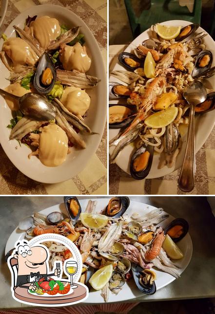 Order seafood at Ca' De Drin