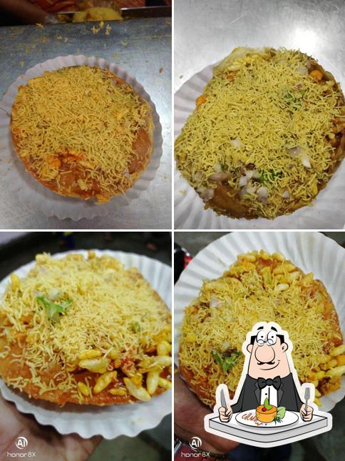 Meals at Pyarelal Kachoriwala