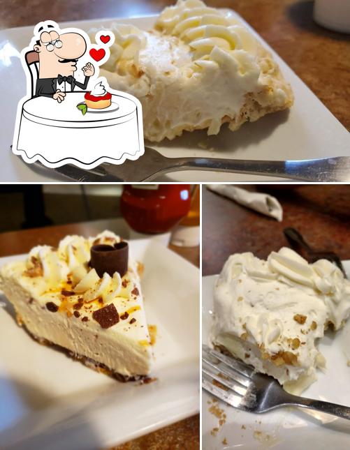 Perkins Restaurant & Bakery, 6825 W Newberry Rd in Gainesville