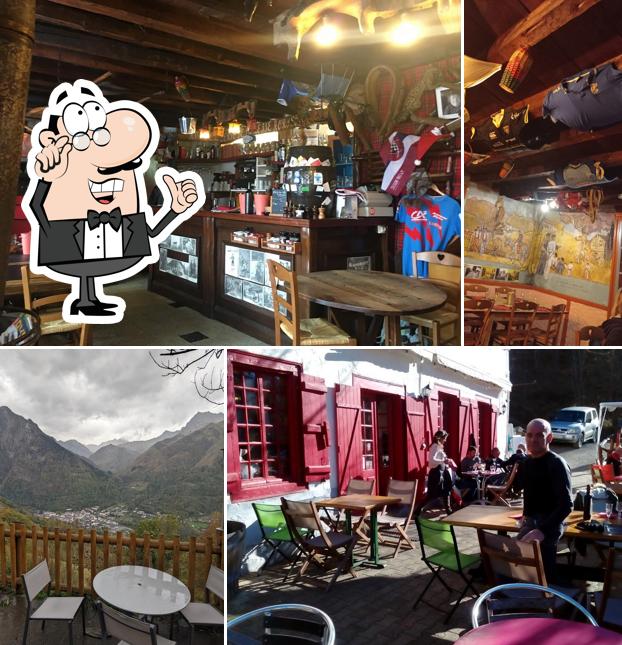 L'intérieur de Chalet de La Reine Hortense Col de Riou Cauterets