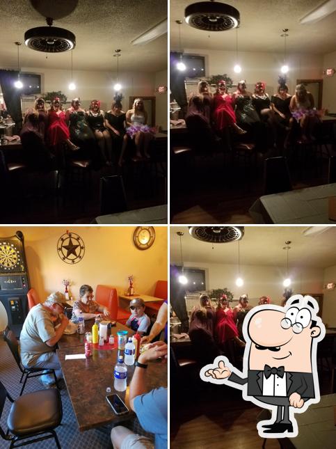 Roadhouse Pub, 111 N Main St in Plankinton Restaurant menu and reviews