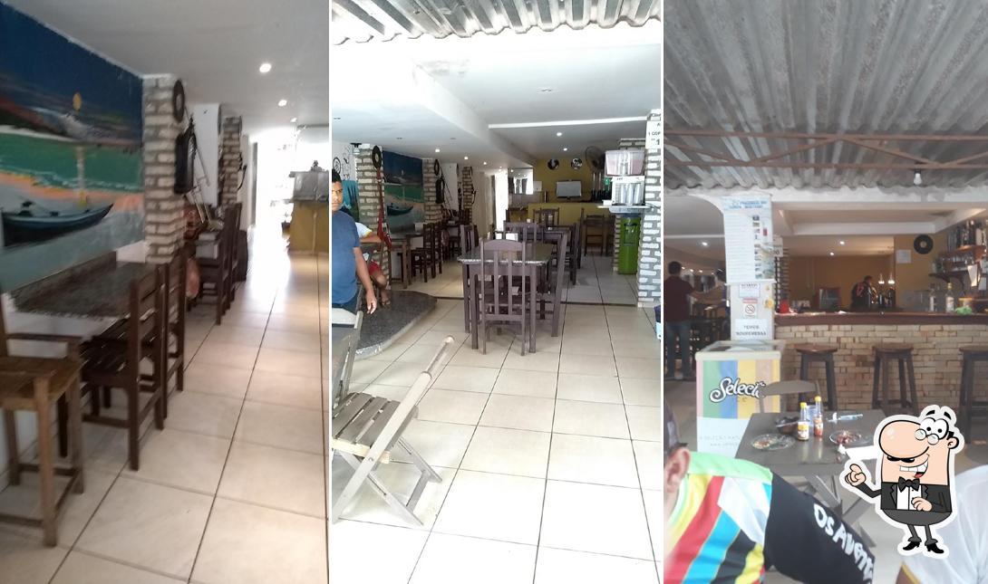 O interior do Frango Assado Do Saul