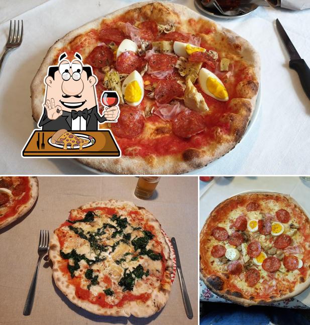 Scegli una pizza a Albergo Ristorante Pizzeria Sterzingerhof