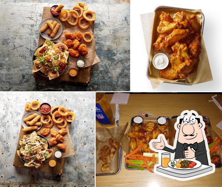 Best chicken wings in Erie restaurants, spring 2024 Restaurant Guru