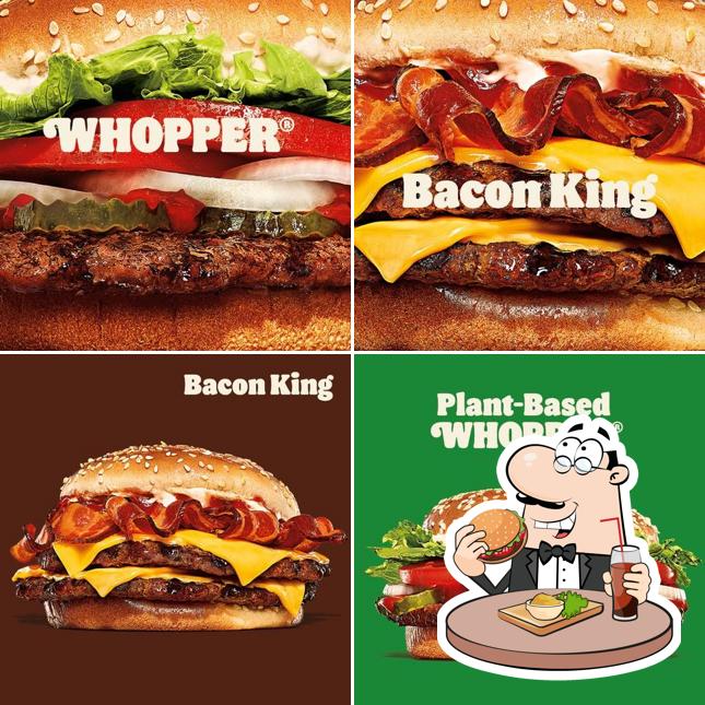 Bestellt einen Burger bei Burger King
