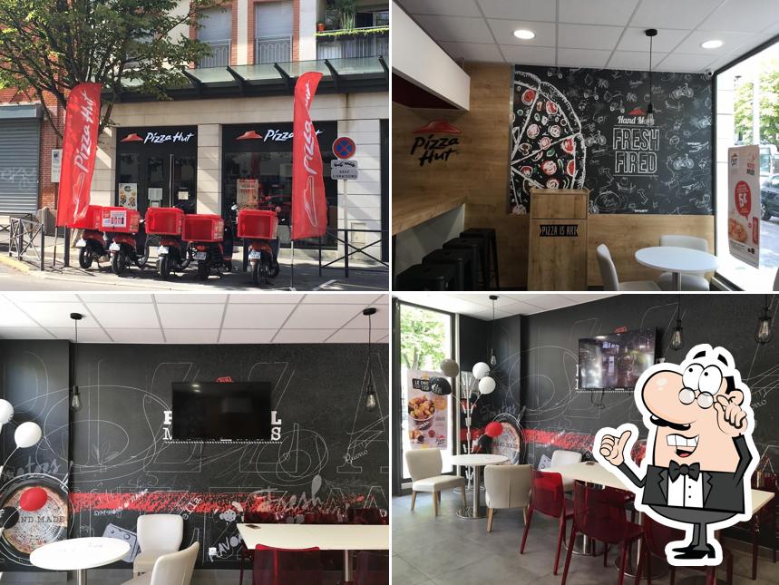 L'intérieur de Pizza Hut