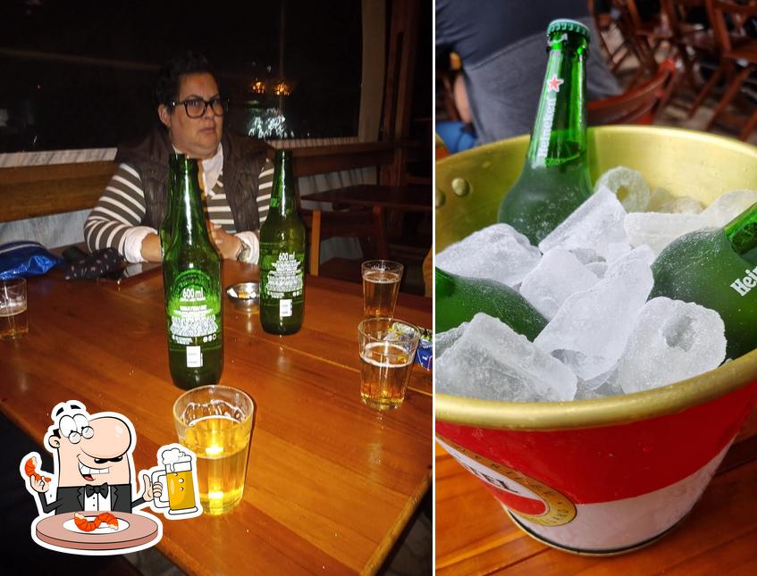 Peça uma tulipa de cerveja leve ou escura