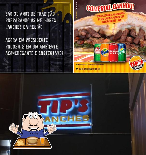 Comida em Tip's Container Lanches