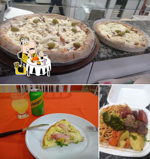 Comida em Pizzaria Castelo