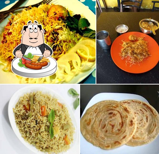 Food at Garma Garam Food Center