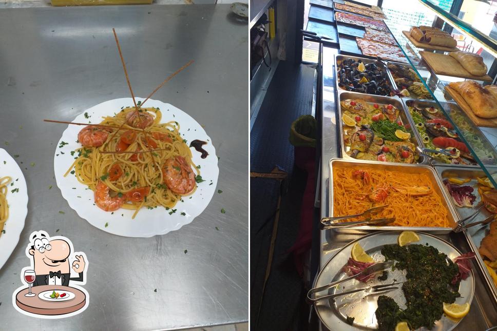 Platti al Pizzeria Cleopatra Spoleto