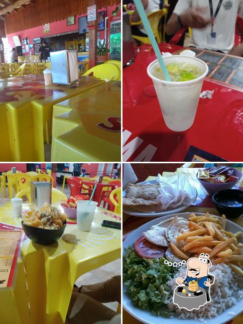 Comida em Bar Maza