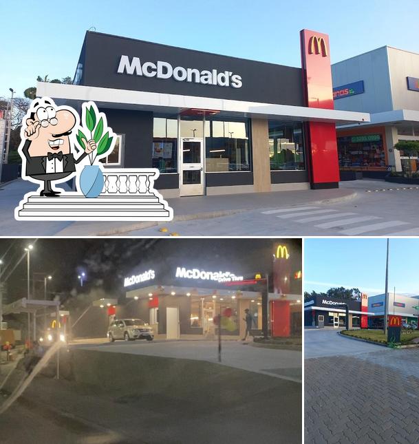 O exterior do McDonald's