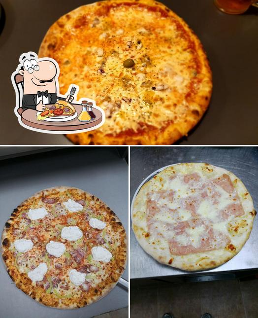 Ordina tra le molte varianti di pizza