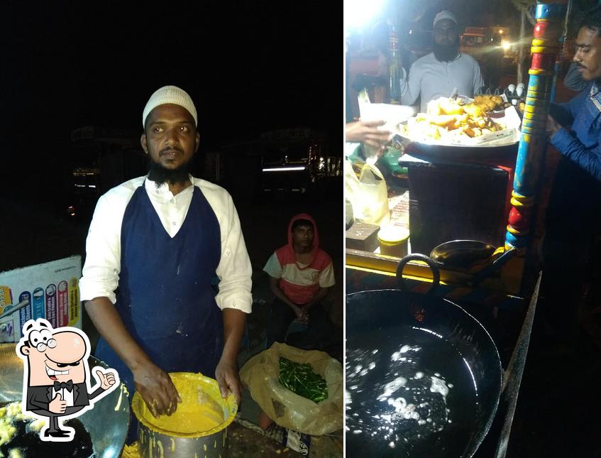 Here's a photo of Wada Pav Stall