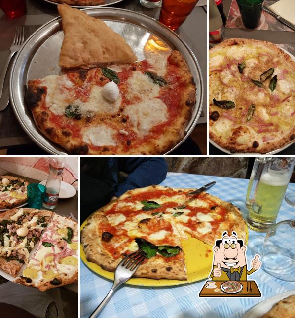 Prenditi una pizza a Antica Pizzeria Di Marigliano Antonio