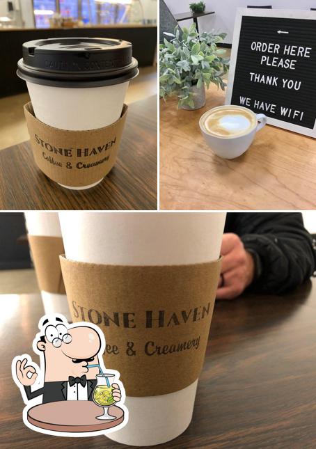 Café en Stone Haven Coffee and Creamery