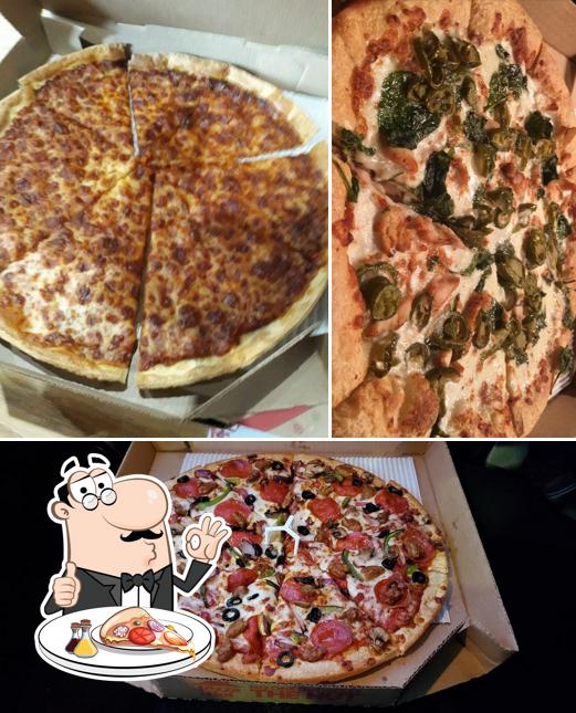 Pizza Hut, 411 E Royal Ln 150 in Irving Restaurant menu and reviews