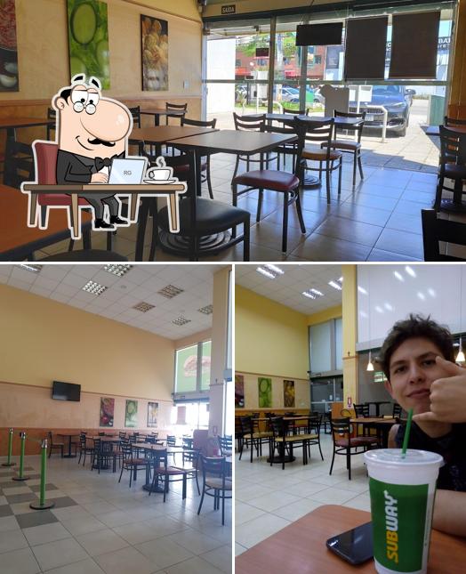 O interior do Subway