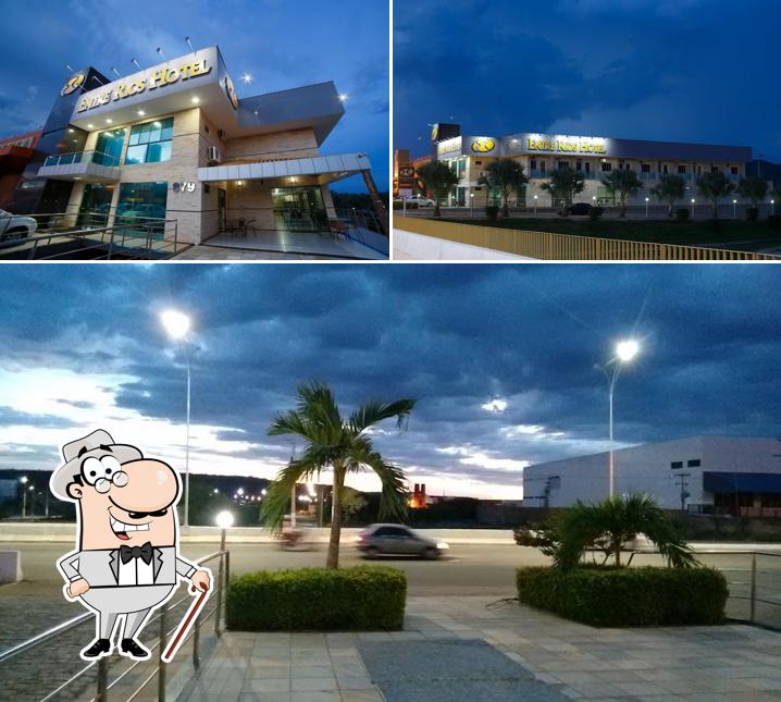 O exterior do Entre Rios Hotel