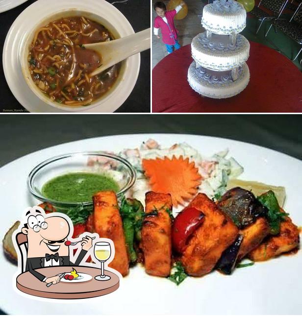 Meals at Pehlwan Food Plaza