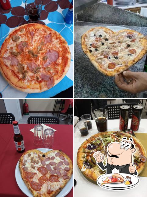 Scegli una pizza a PIZZERIA KIRO 3 (halal)