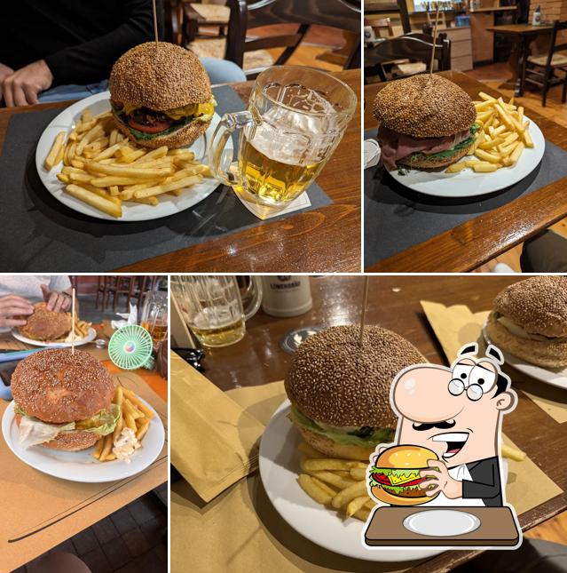 Prova un hamburger a Rottweiler Pub Miane