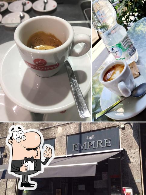 Vedi questa foto di EMPIRE CAFE'