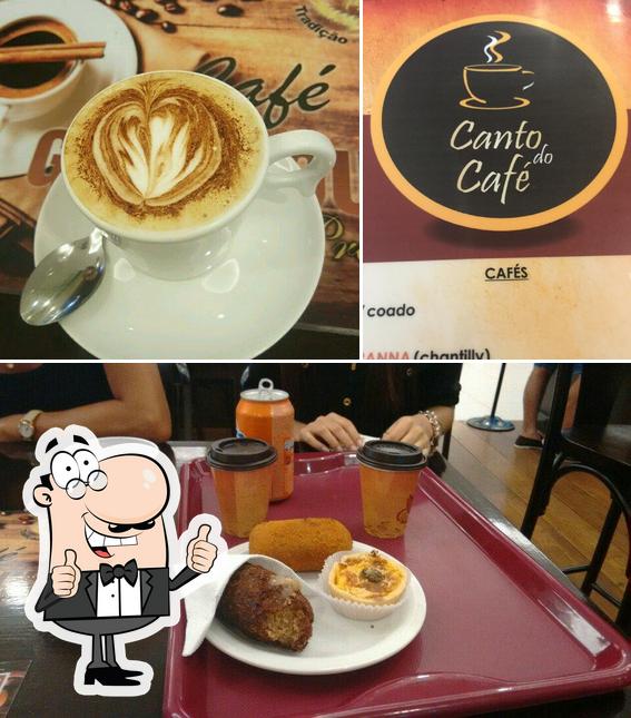 Look at the photo of Canto do Café