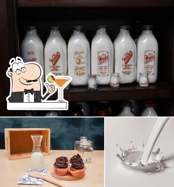 Напитки и выпечка - все это можно увидеть на этом снимке из Wade's Dairy Inc