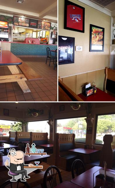 Johnny's Pizza House, 1109 Cooktown Rd in Ruston Restaurant menu and